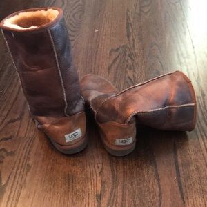 Women’s size 7 bronze Uggs
